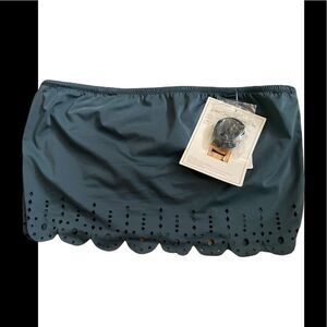 Host Pick New Laser Trim Bandeau Bra